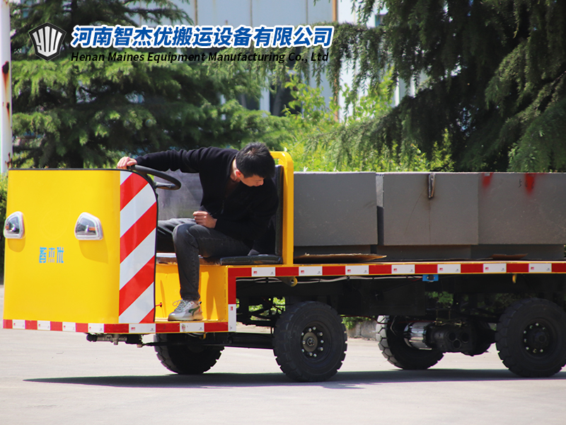 方向盘无轨车
